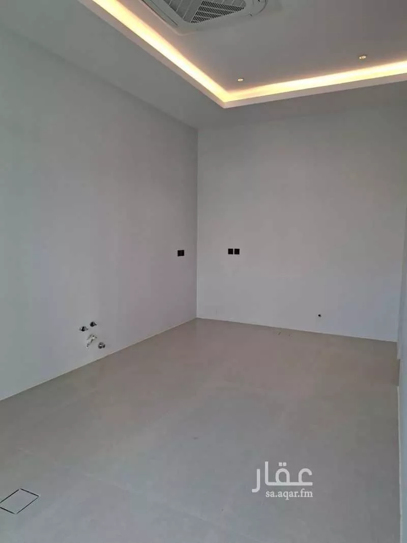 5 bedroom villa in Al Malqa 8