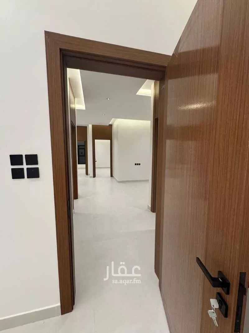 فيلا 6 غرف في الفاروق 10