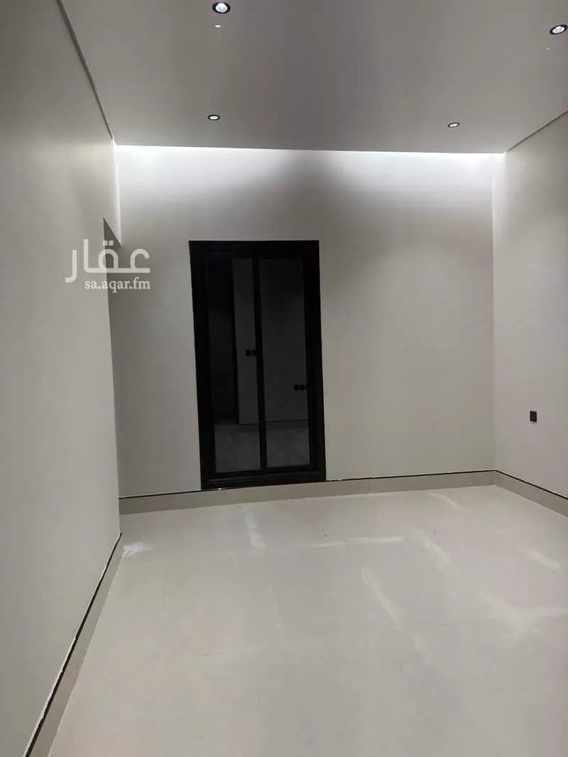 فيلا 5 غرف في طويق 12