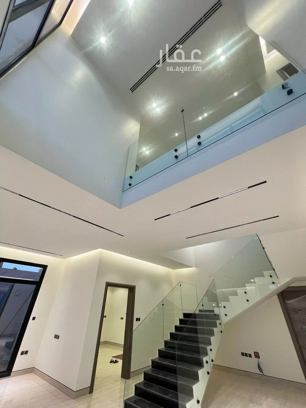 5 bedroom villa in Al Narjis 5