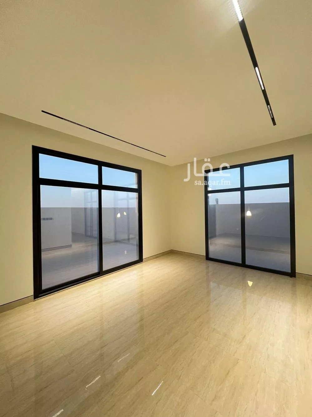 5 bedroom villa in Al Narjis 9