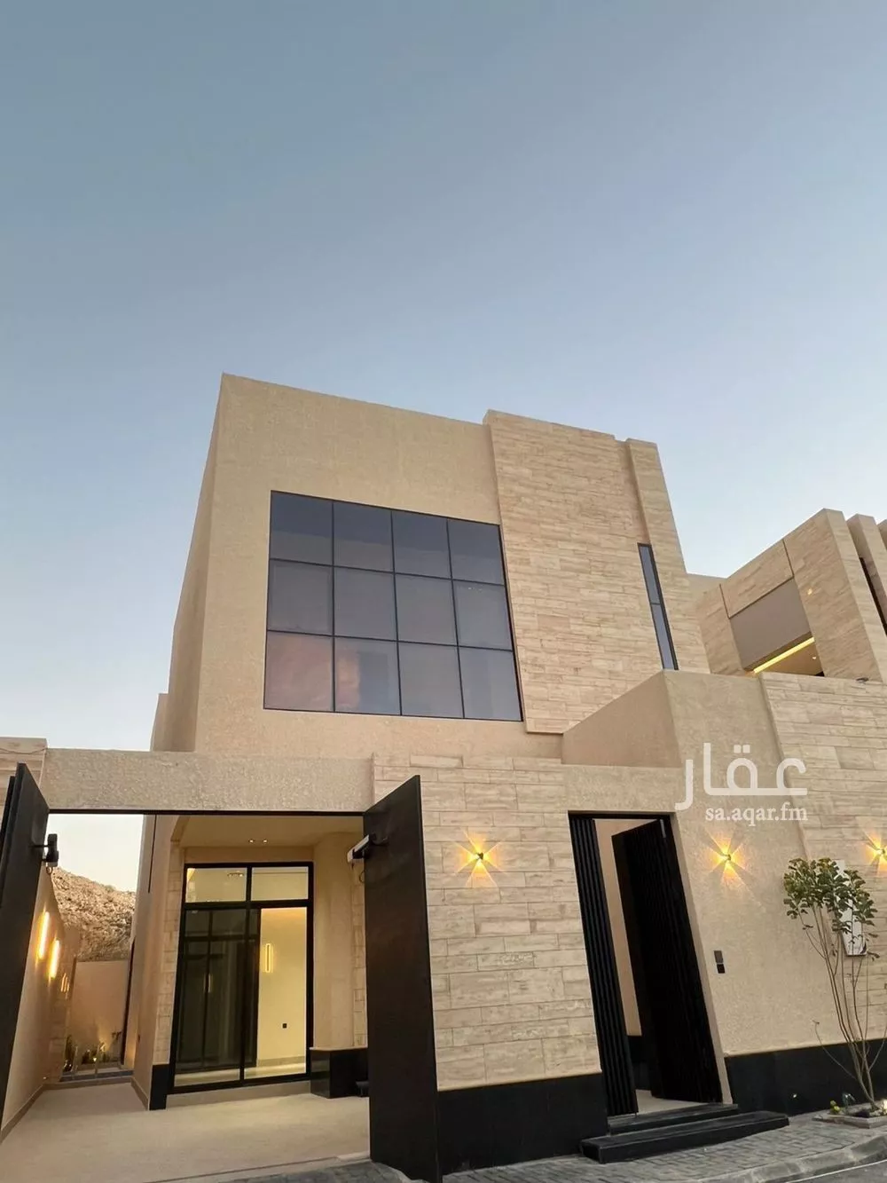 5 bedroom villa in Al Narjis 17