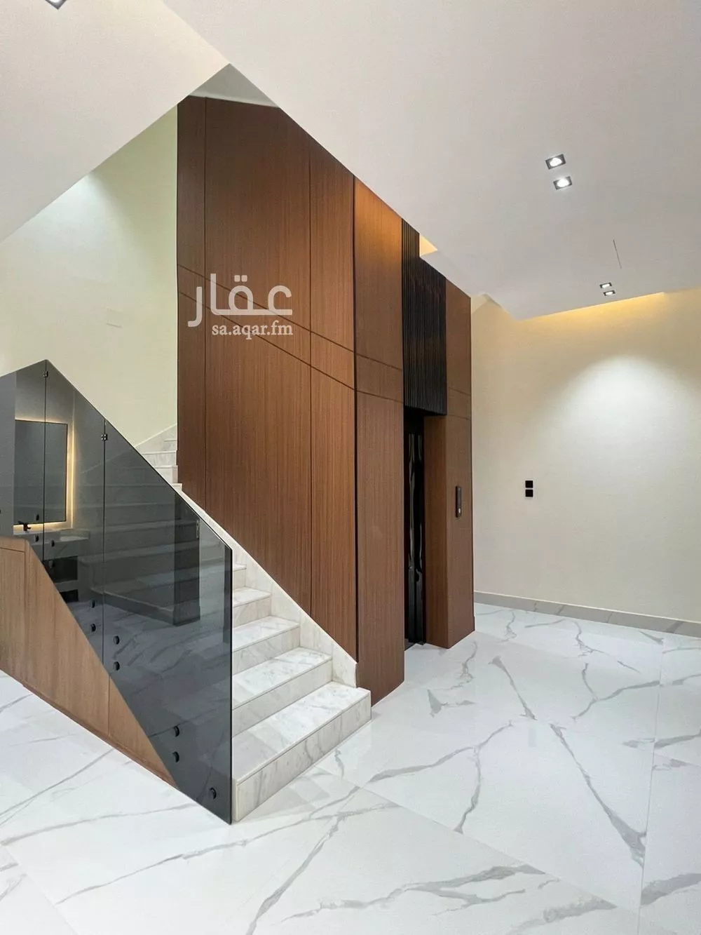 5 bedroom villa in Al Narjis 9