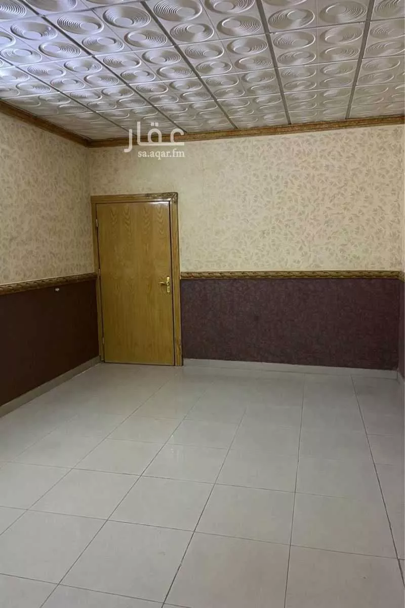 5 bedroom villa in Ishbiliyah 4