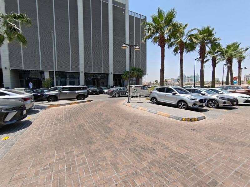 shop in Al Corniche, Eastern Province 10