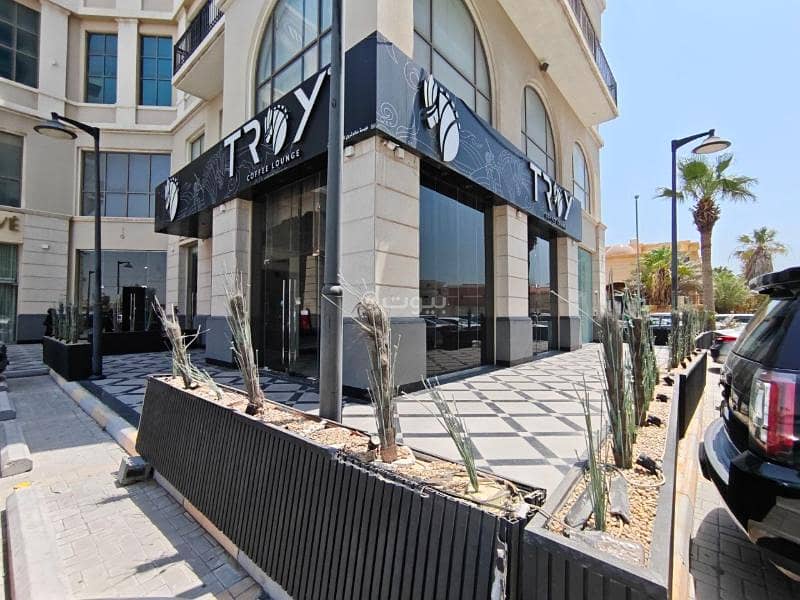 shop in Al Corniche, Eastern Province 13