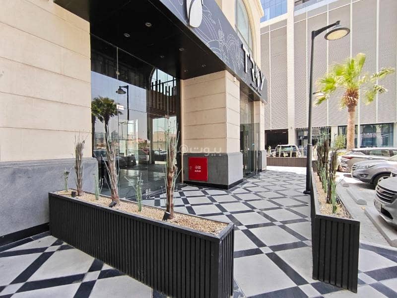 shop in Al Corniche, Eastern Province 14