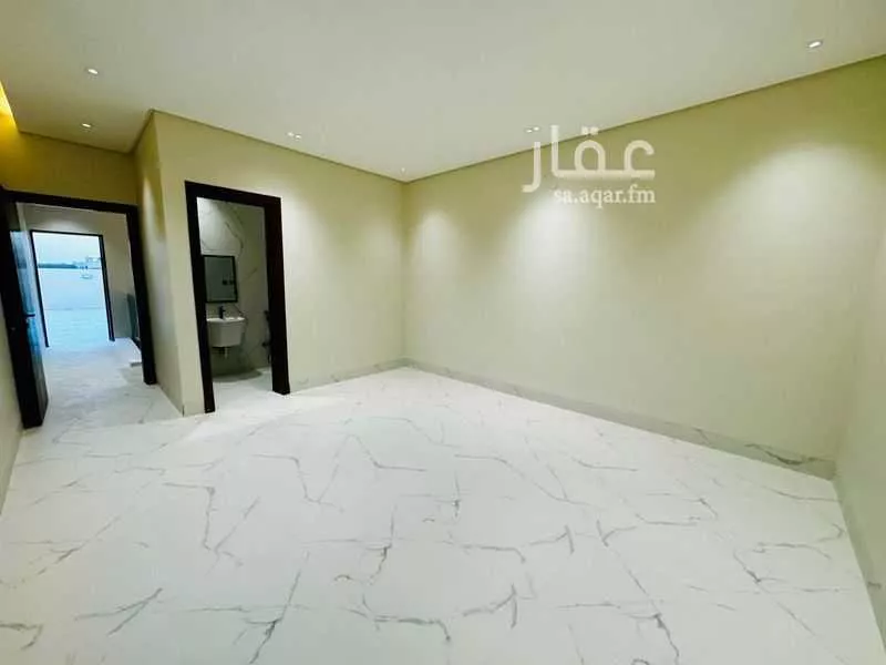 5 bedroom villa in Al Mahdiyyah 12