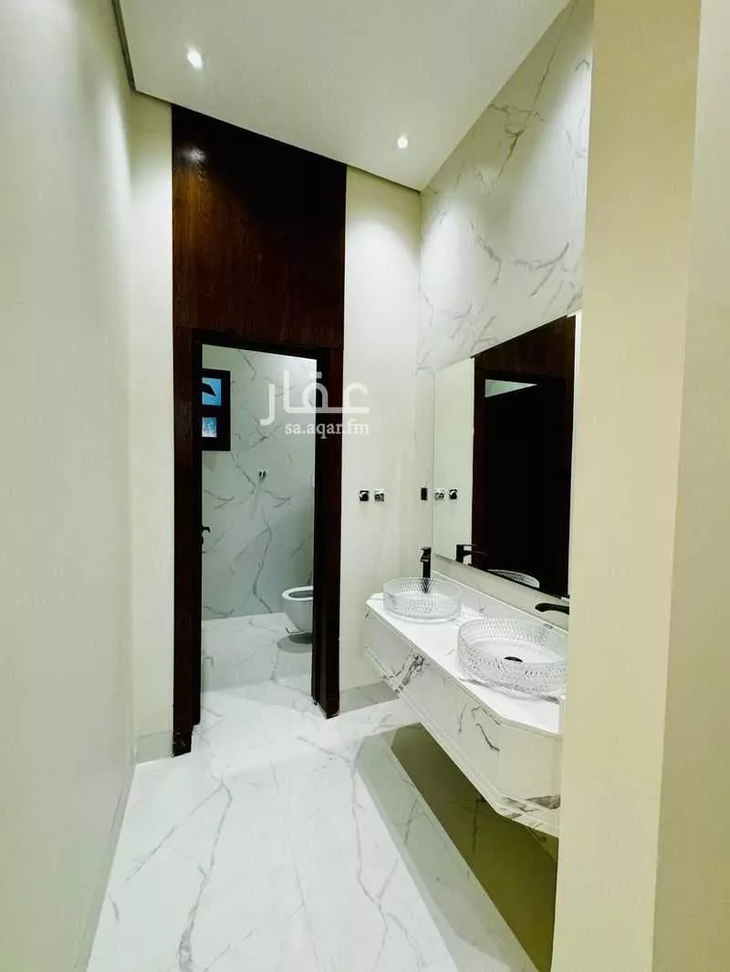 5 bedroom villa in Al Mahdiyyah 14