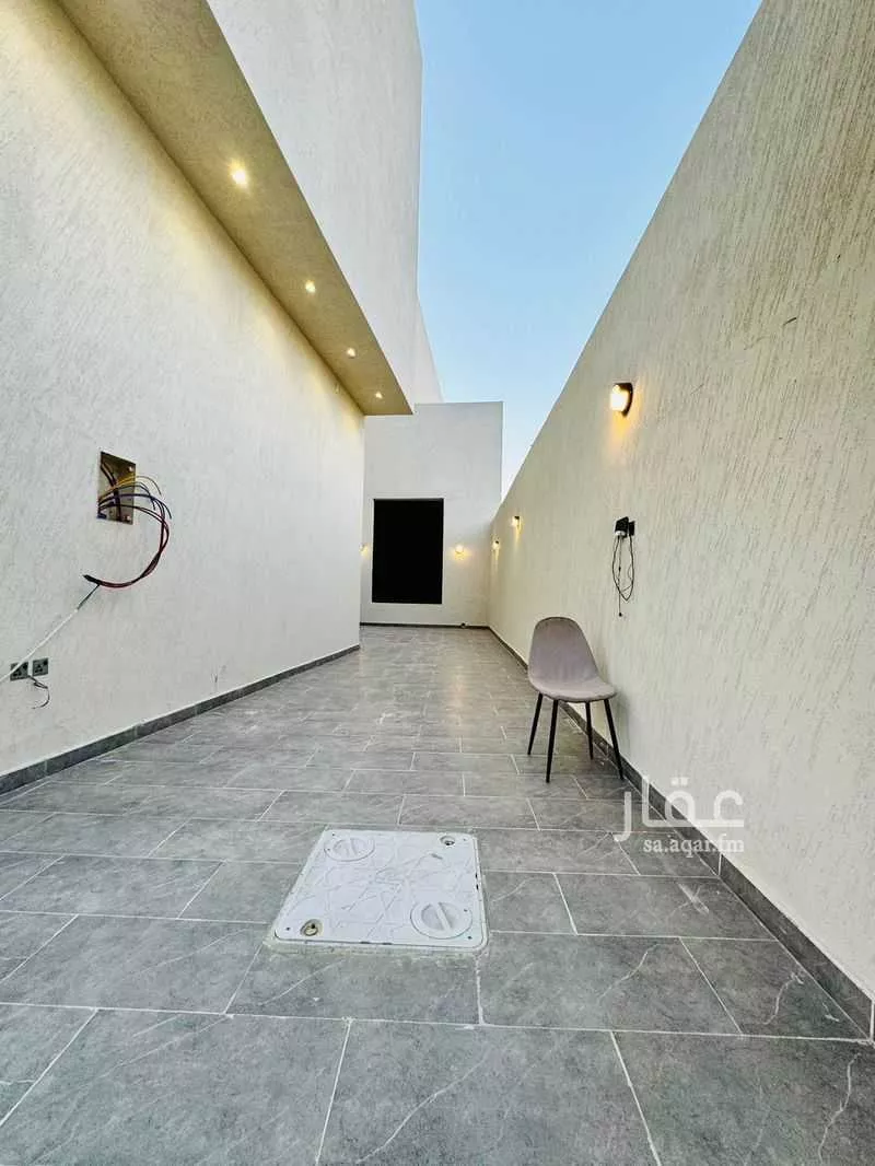 5 bedroom villa in Al Mahdiyyah 15