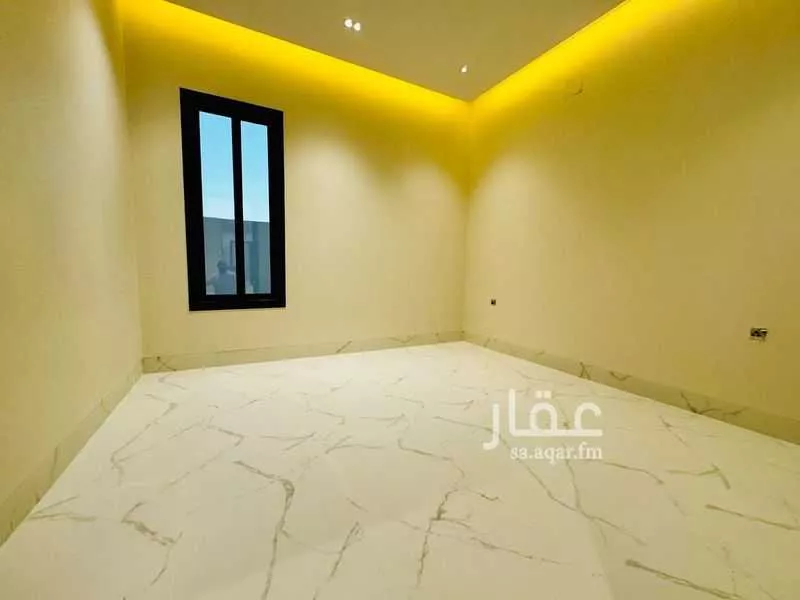 5 bedroom villa in Al Mahdiyyah 6