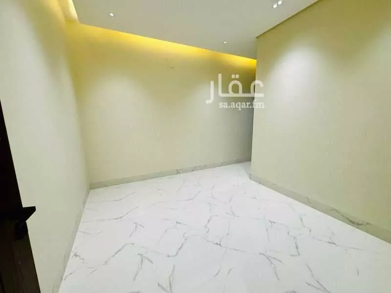5 bedroom villa in Al Mahdiyyah 9