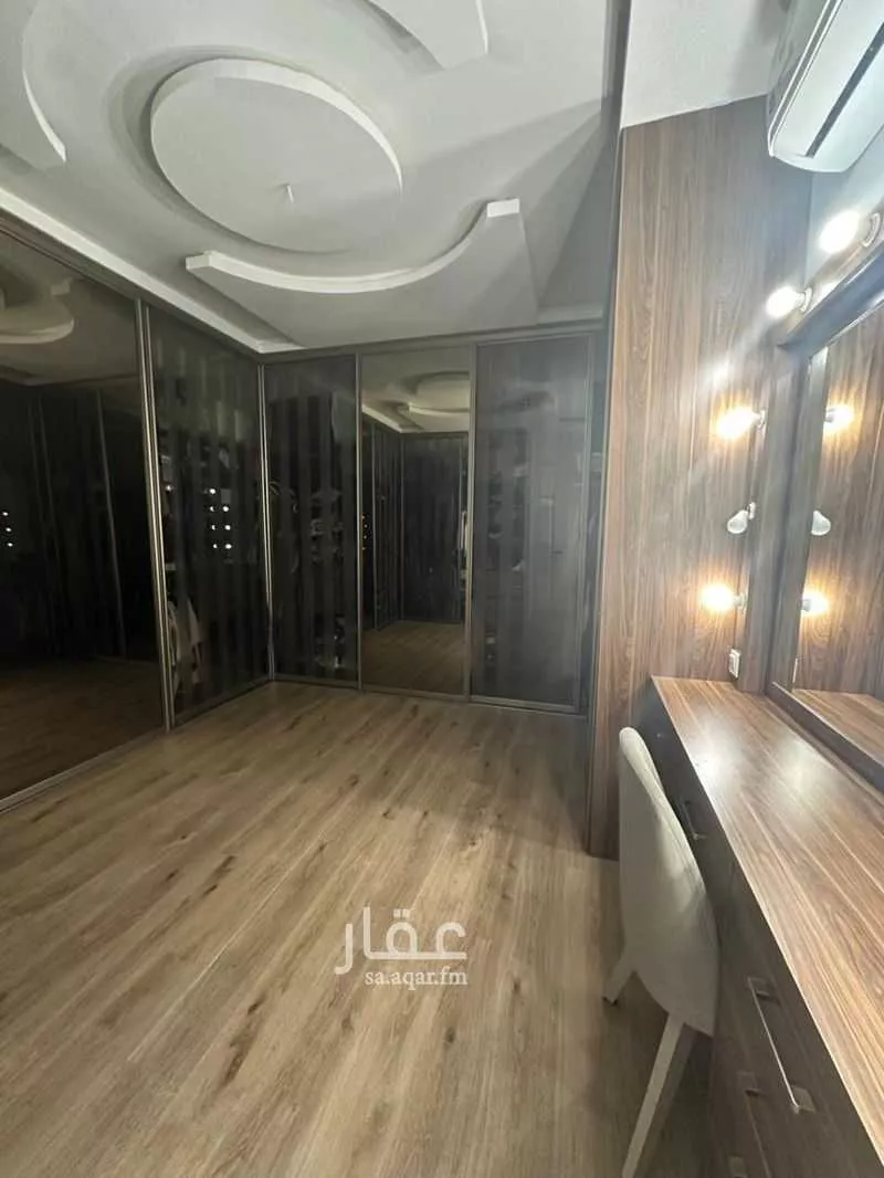 فيلا 9 غرف في العارض 8