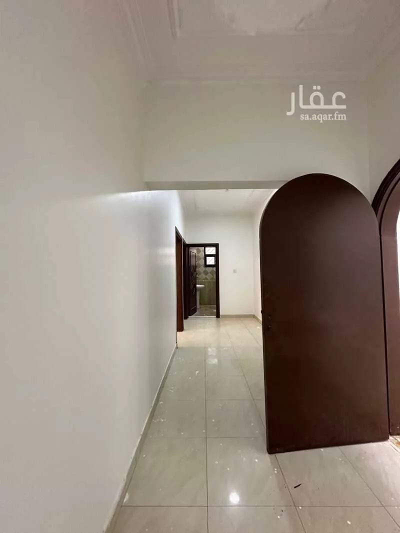 فيلا 10 غرف في الخليج 13