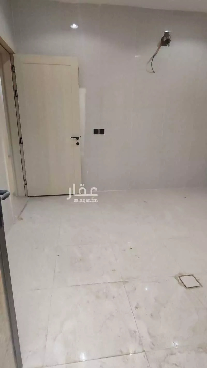 فيلا 5 غرف في ضاحية الملك فهد 12