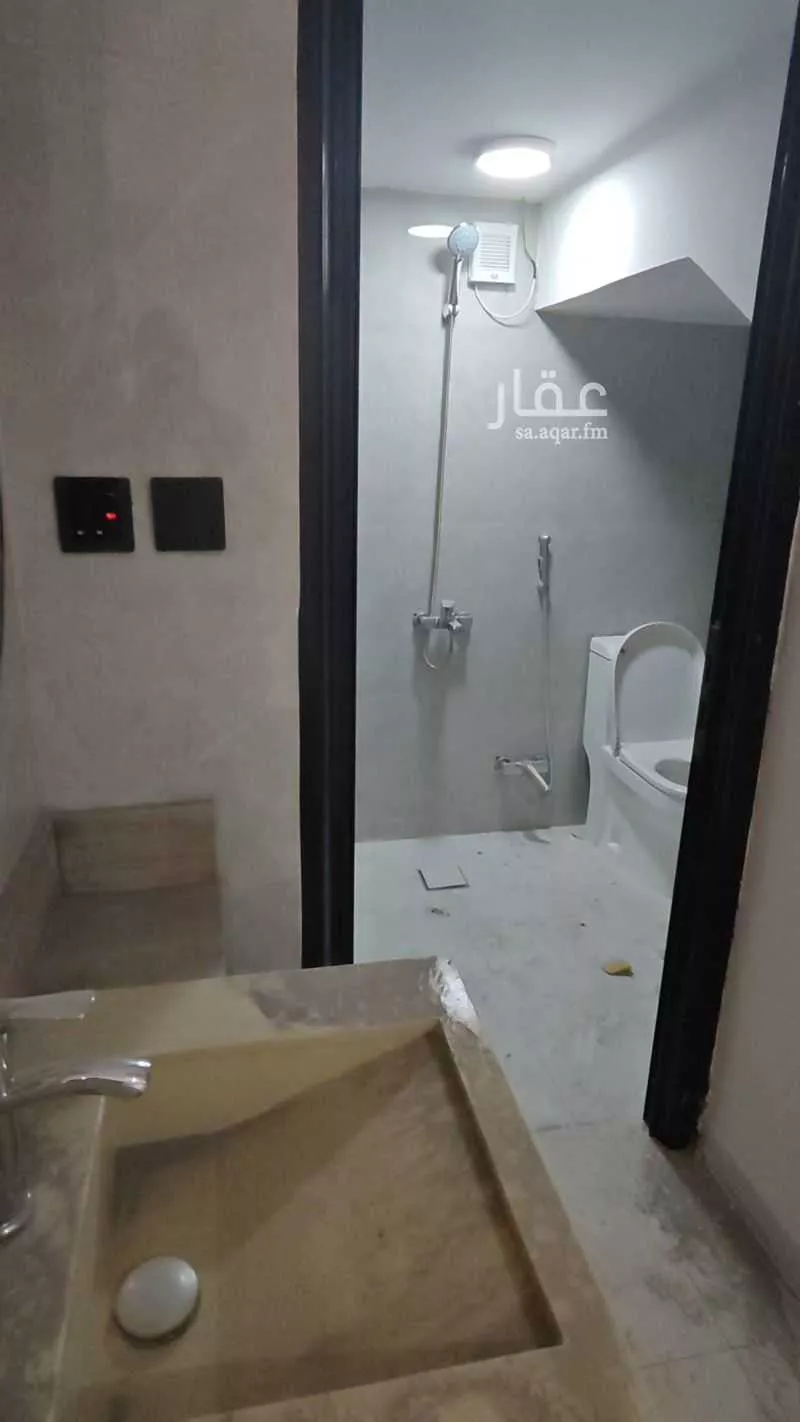 فيلا 5 غرف في ضاحية الملك فهد 14
