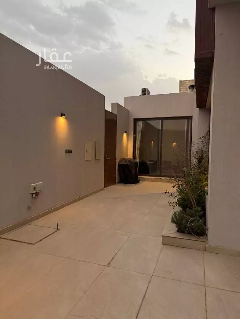 5 bedroom villa in Al Narjis 7