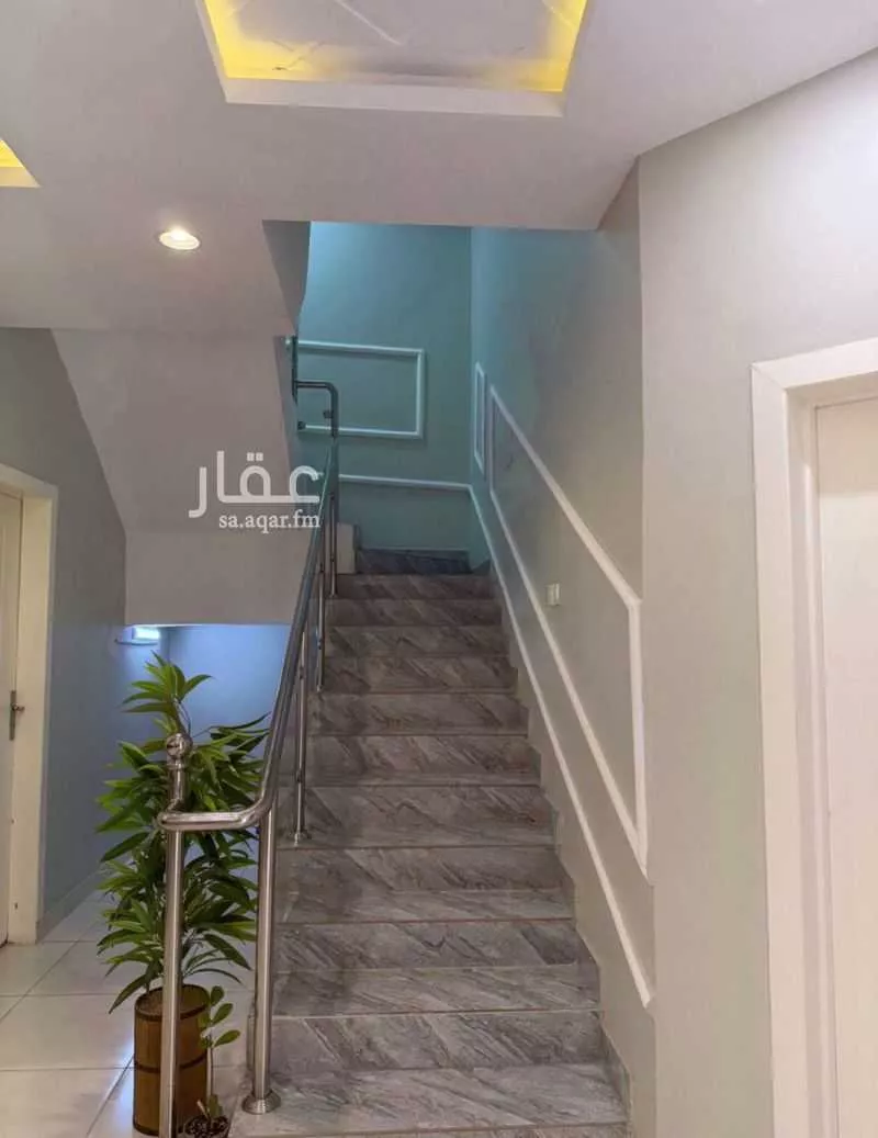 8 bedroom villa in Al Mahdiyyah 2