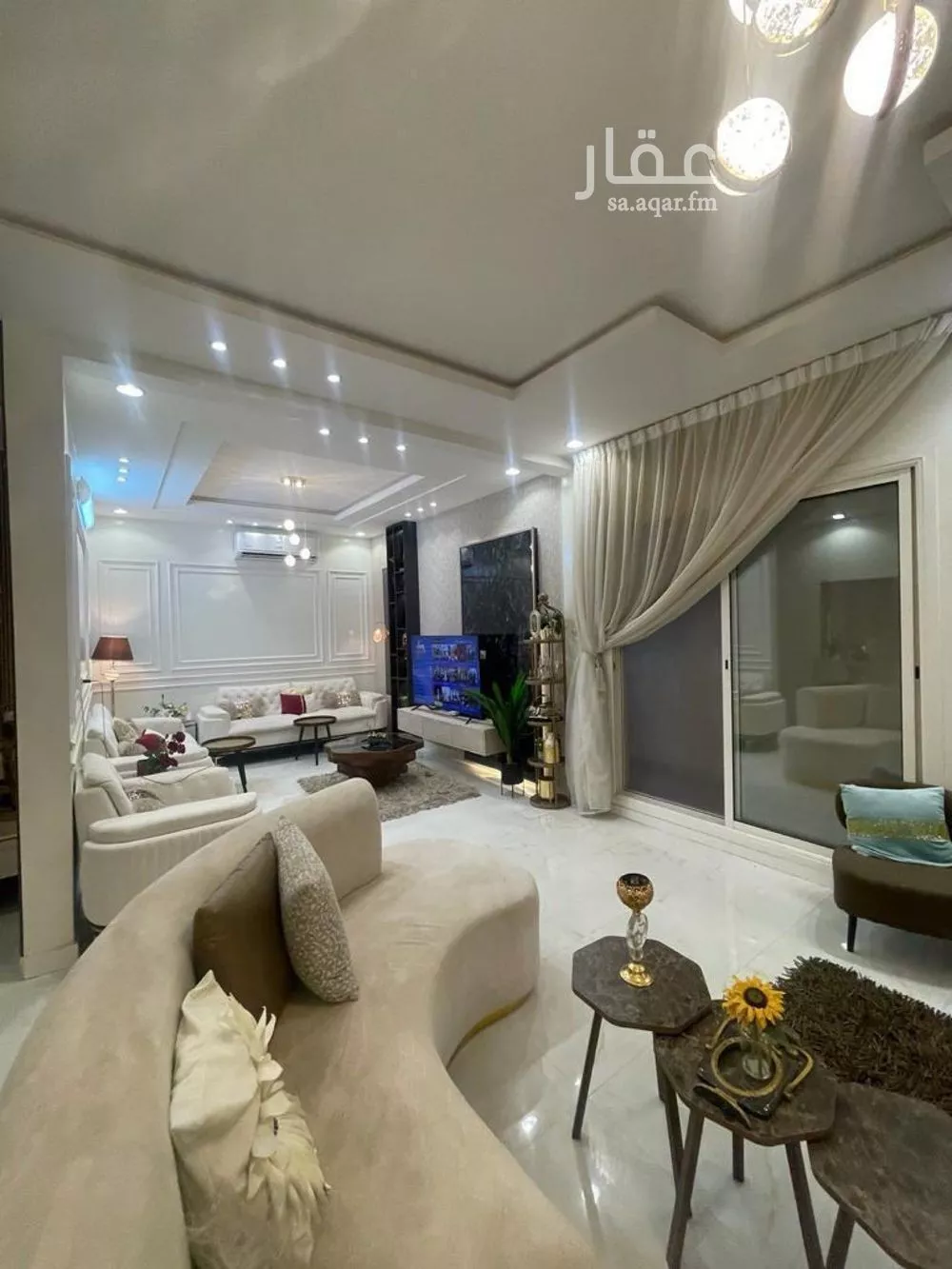 6 bedroom villa in Al Rimal 2