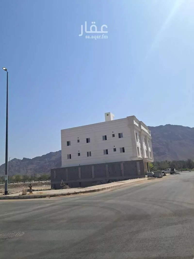 land in Al Uyun, Madinah 7