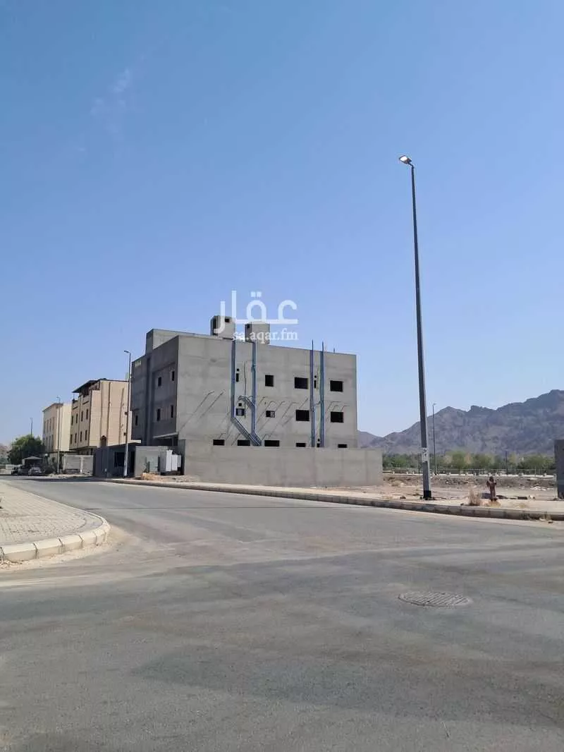 land in Al Uyun, Madinah 2