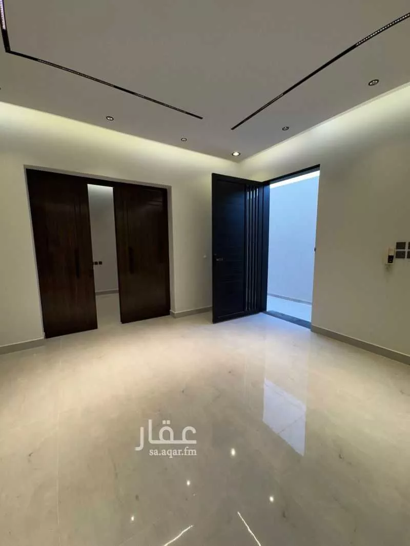 4 bedroom villa in Al Maizilah 15