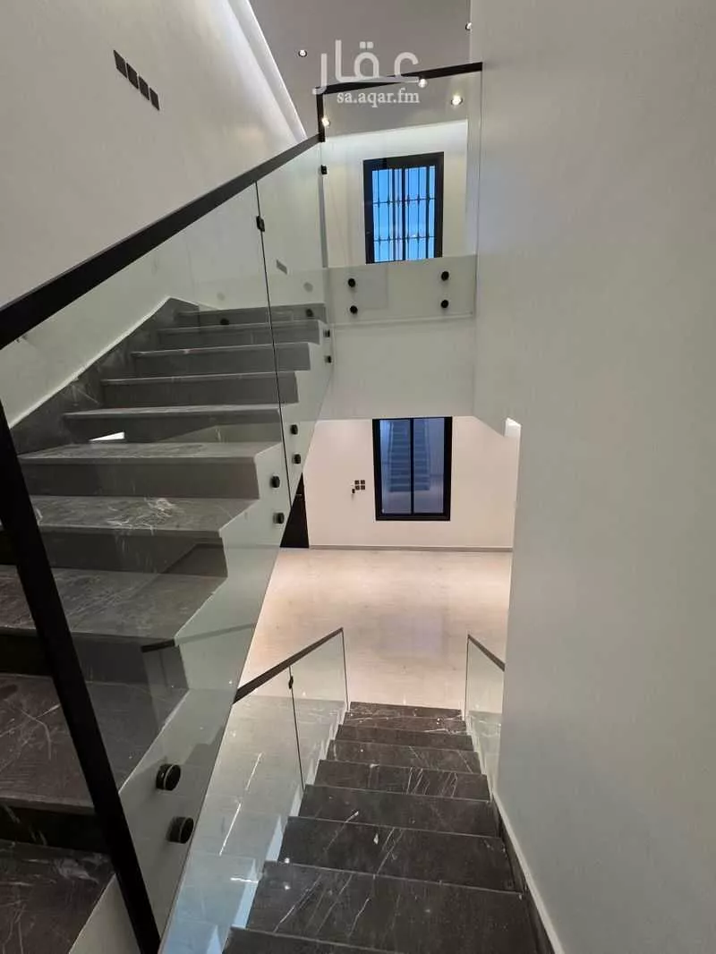 4 bedroom villa in Al Maizilah 17
