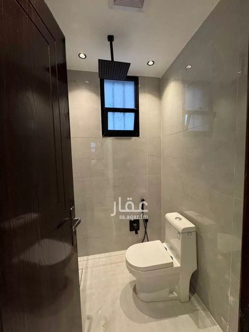 4 bedroom villa in Al Maizilah 18