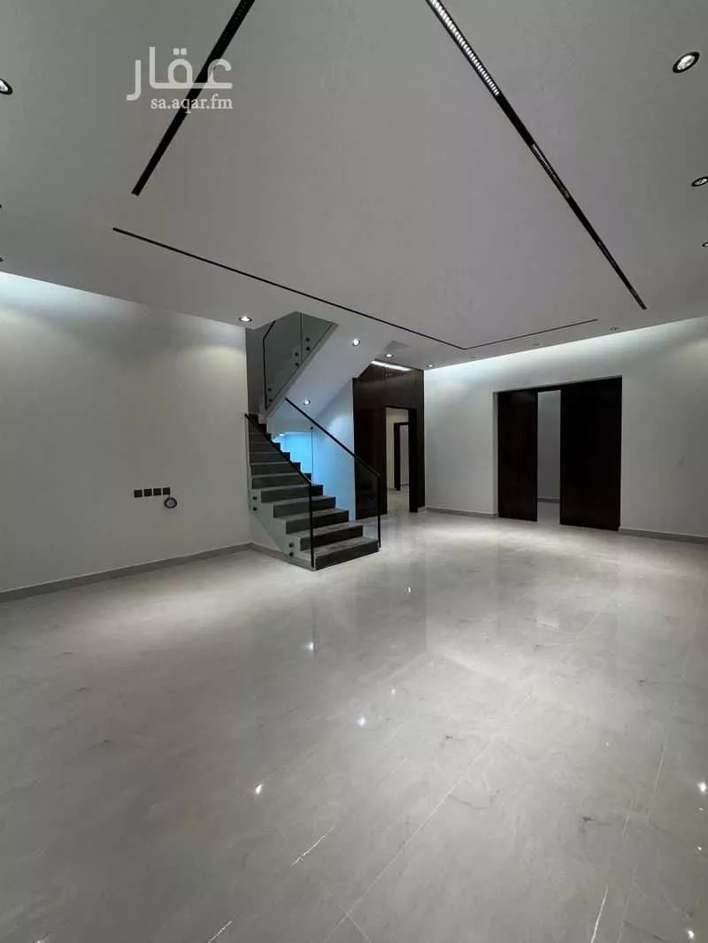 4 bedroom villa in Al Maizilah 20