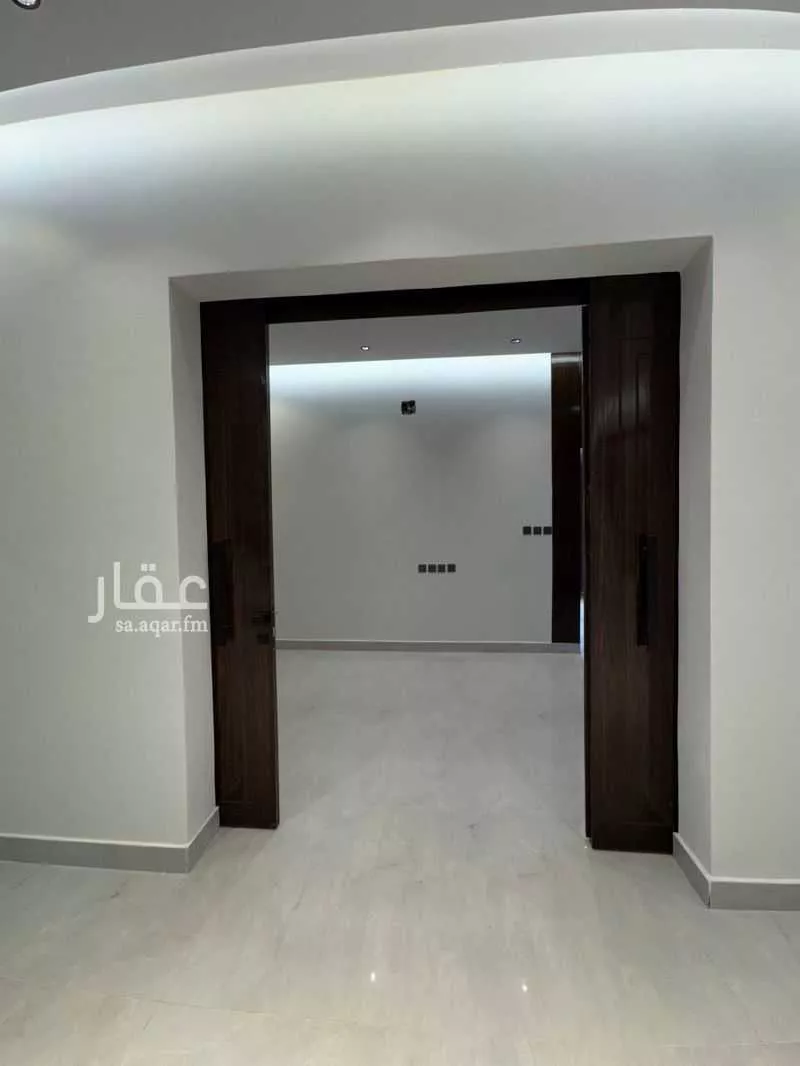 4 bedroom villa in Al Maizilah 6