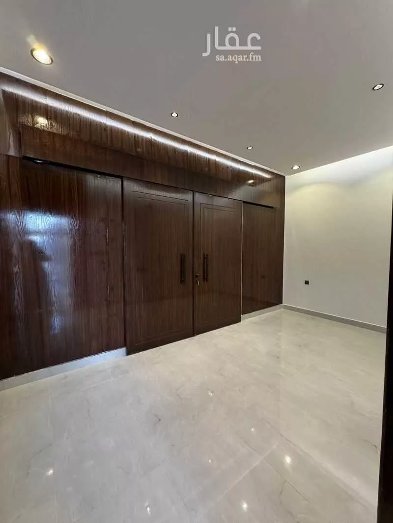 4 bedroom villa in Al Maizilah 7