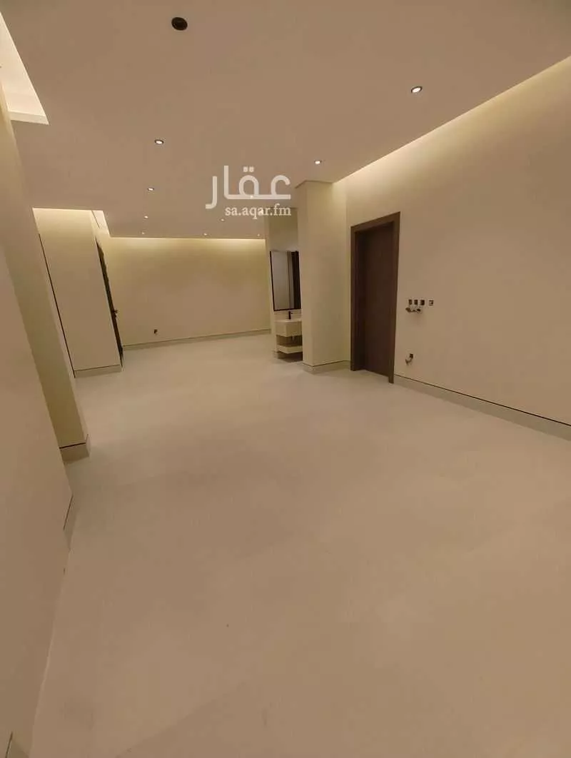5 bedroom villa in Al Aridh 6