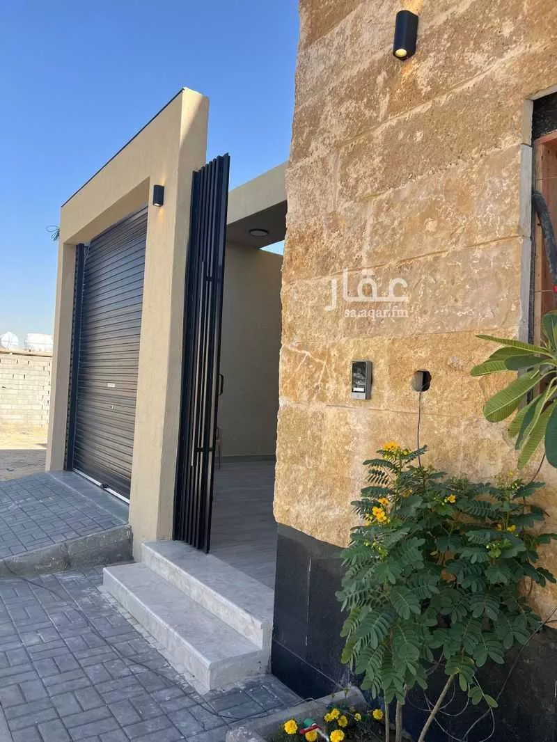 فيلا 5 غرف في بدر 10