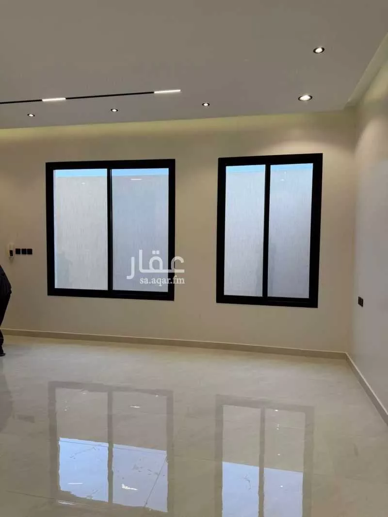6 bedroom villa in Al Janadriyah 3