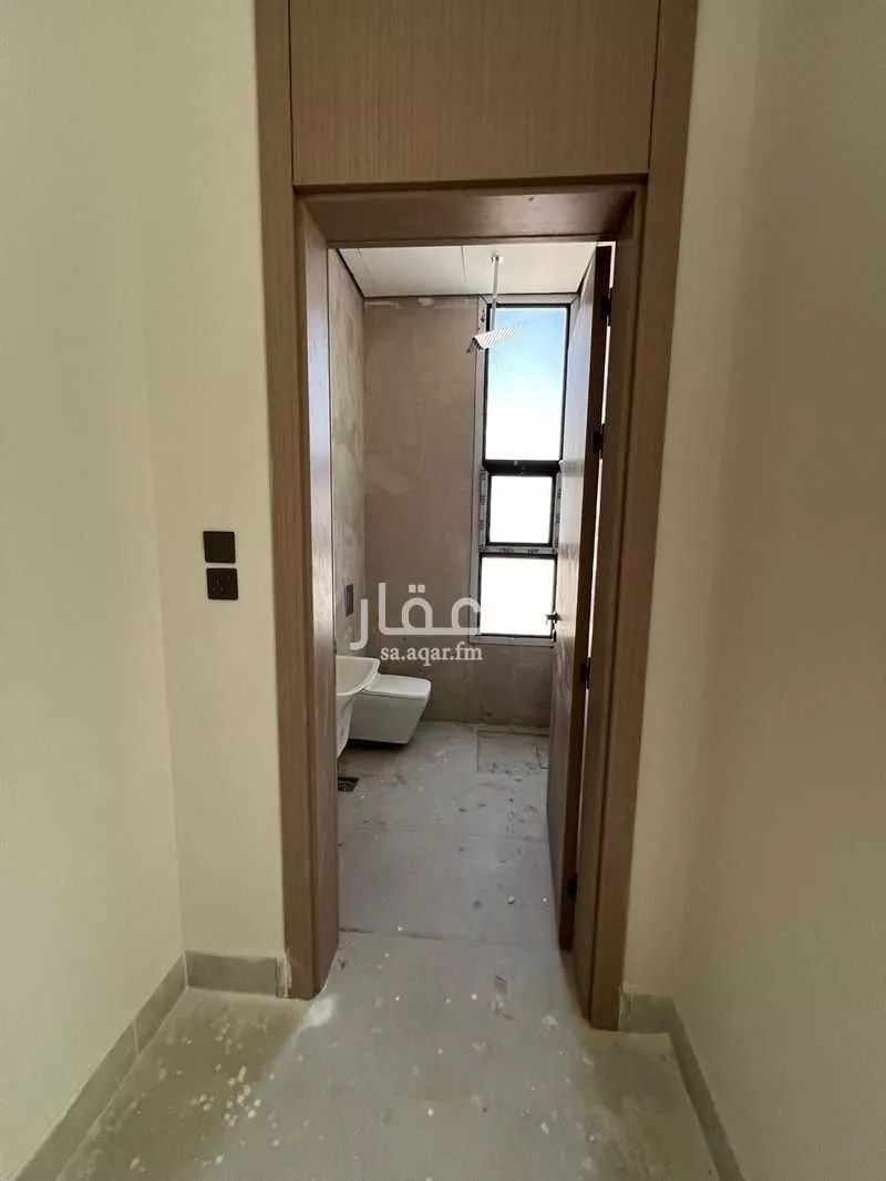 فيلا 5 غرف في الخليج 6