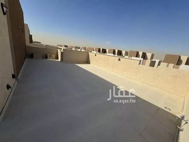 فيلا 5 غرف في سدرة 18