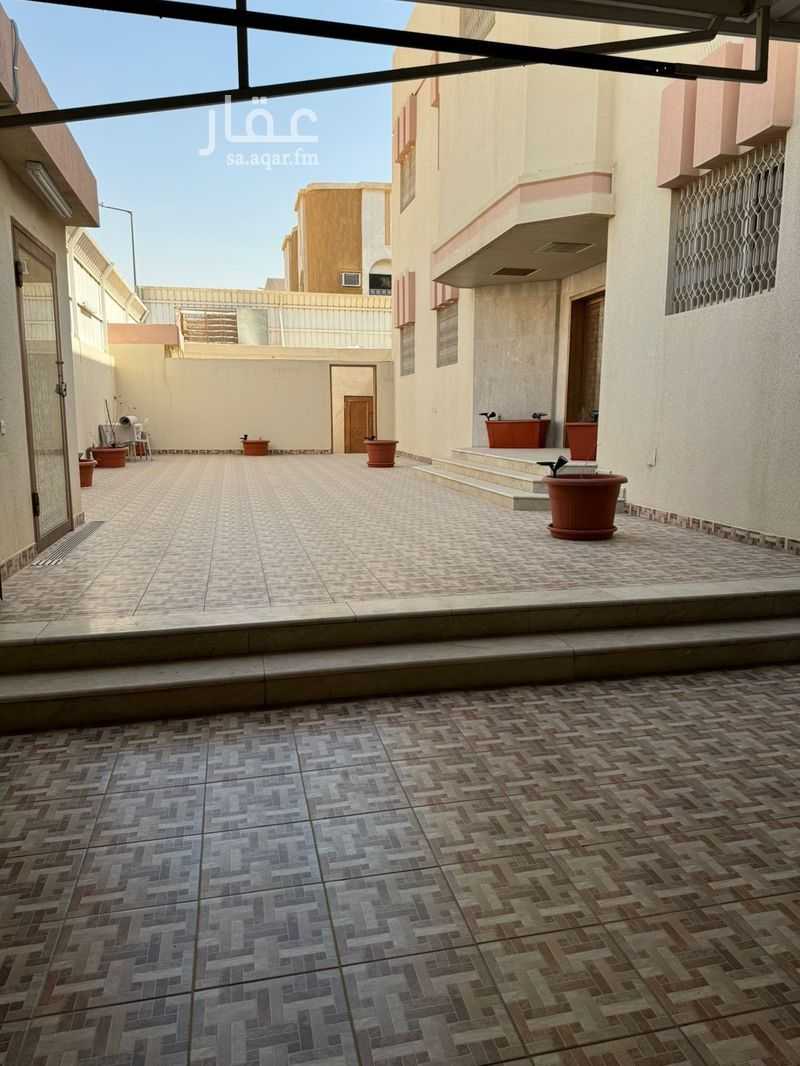 7 bedroom villa in As Suwaidi Al Gharabi, Riyadh 2