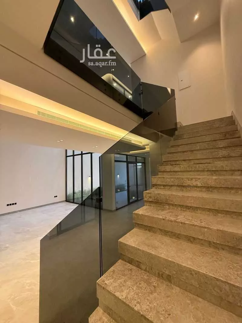 فيلا 5 غرف في النرجس 18