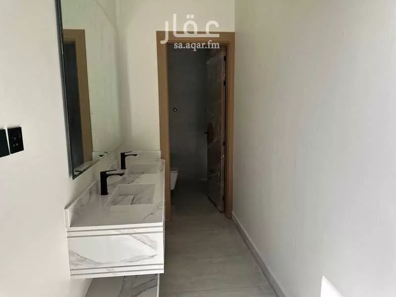 4 bedroom villa in Dahiat Namar 5