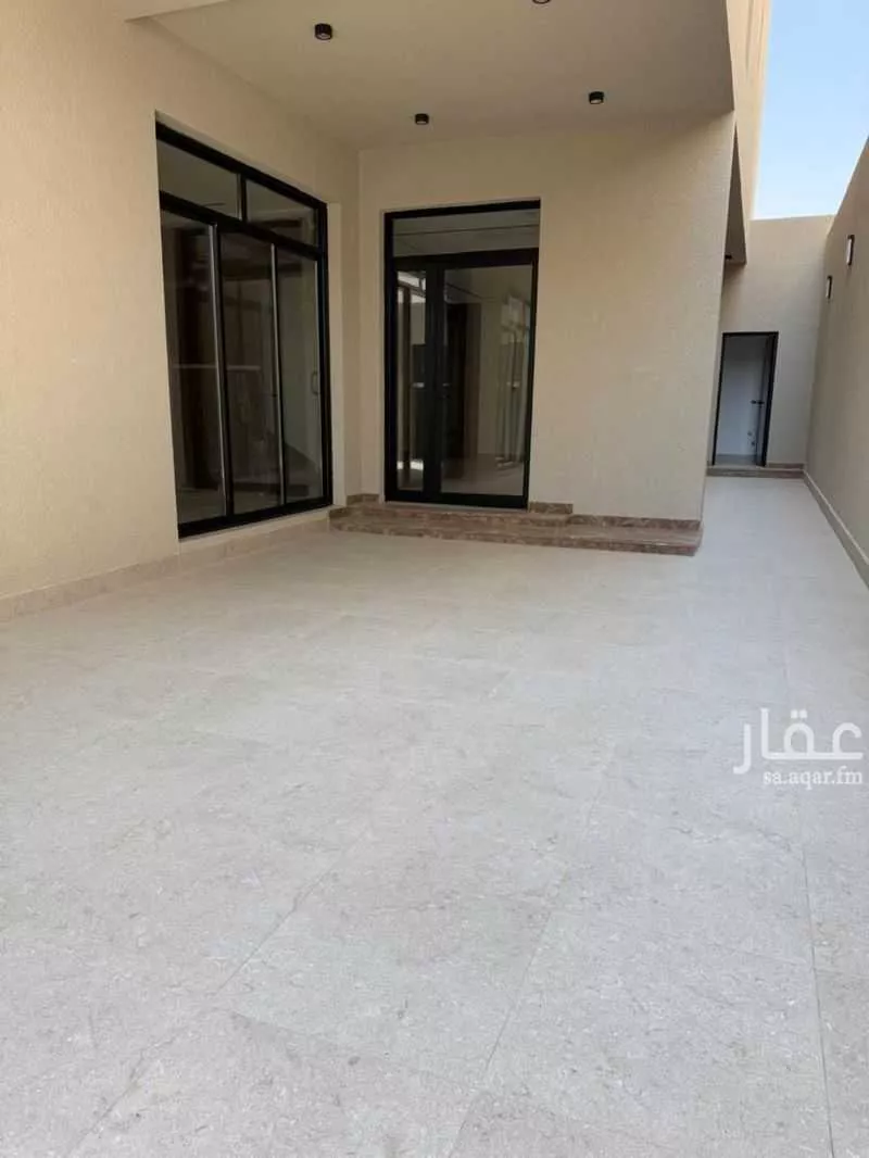 فيلا 6 غرف في النرجس 4