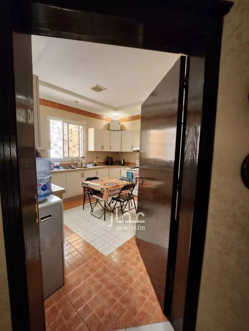 5 bedroom villa in Al Sahafah 11