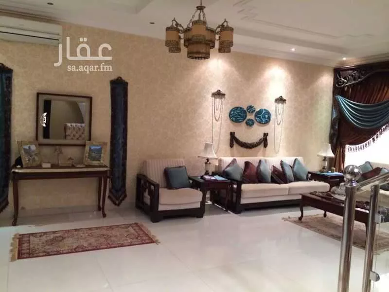 5 bedroom villa in Al Sahafah 9