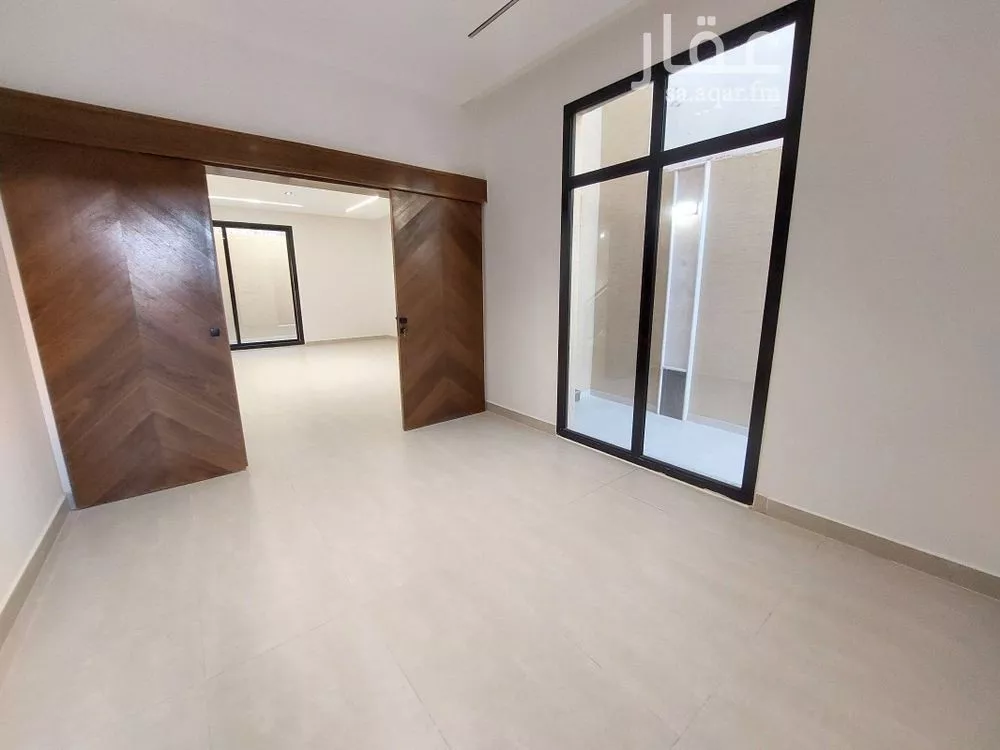 6 bedroom villa in Tuwaiq 8