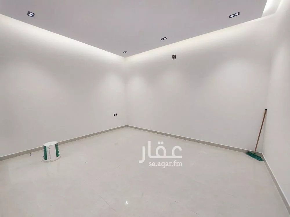 فيلا 5 غرف في طويق 14