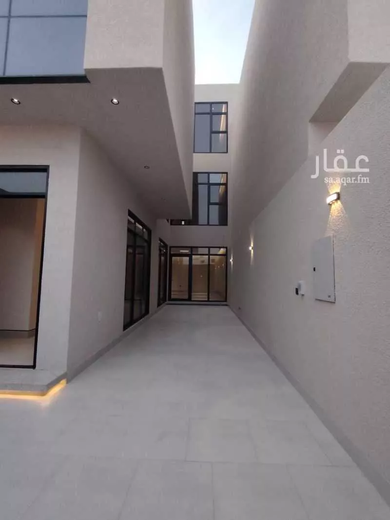 6 bedroom villa in Al Nahda 12
