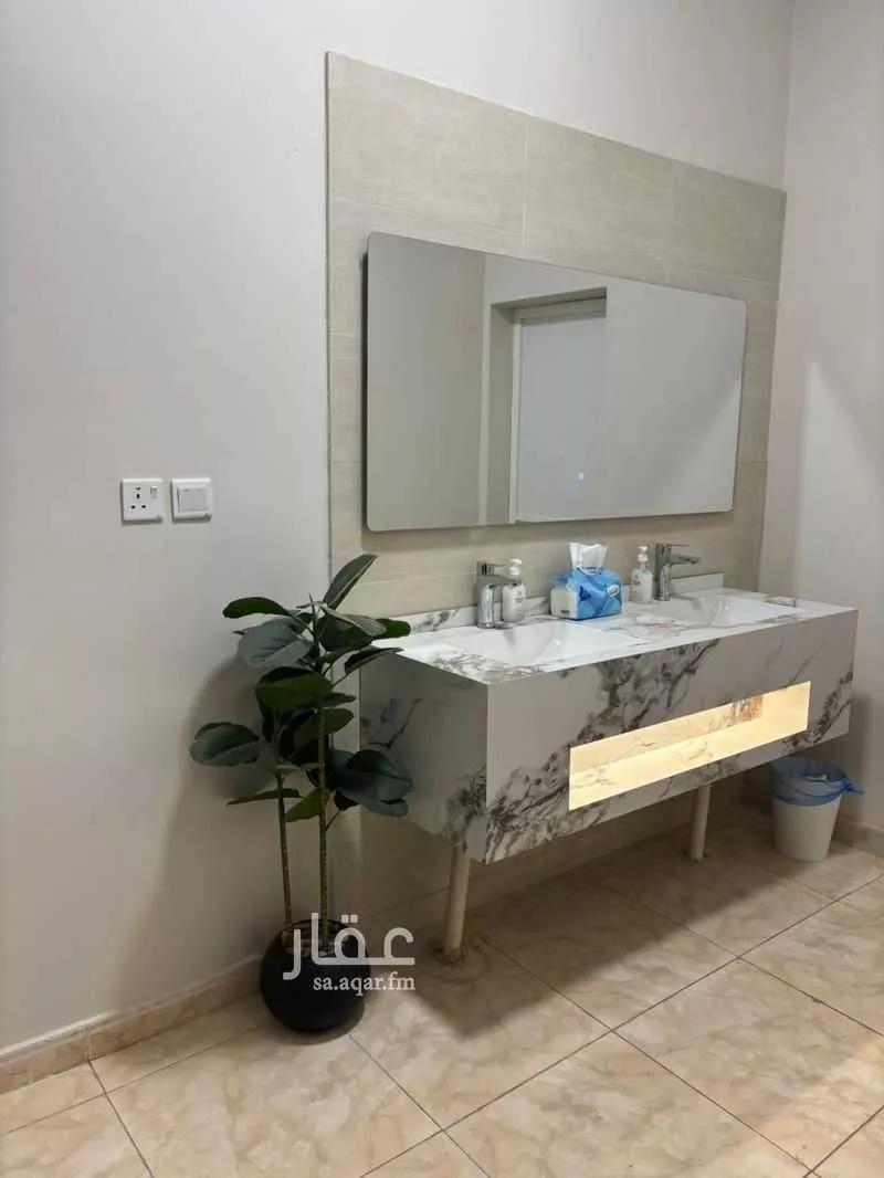 فيلا 7 غرف في العزيزية 8