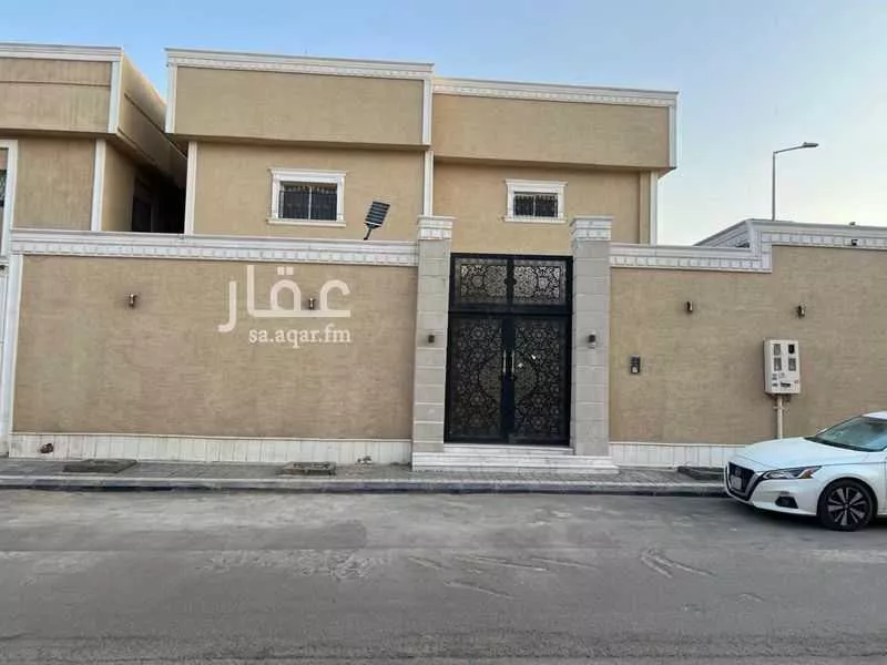 فيلا 7 غرف في العزيزية 9