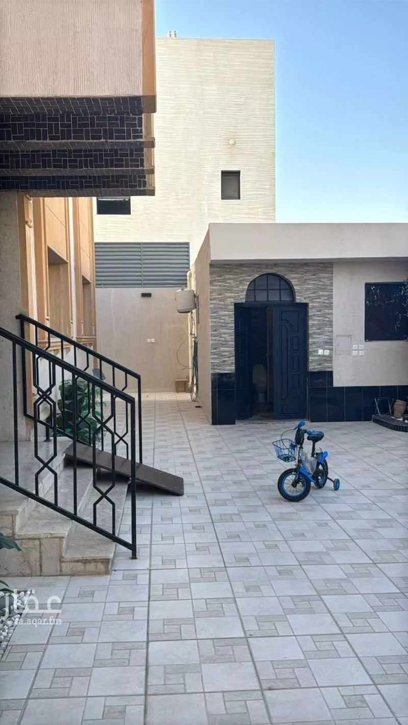7 bedroom villa in Ar Rayan 2