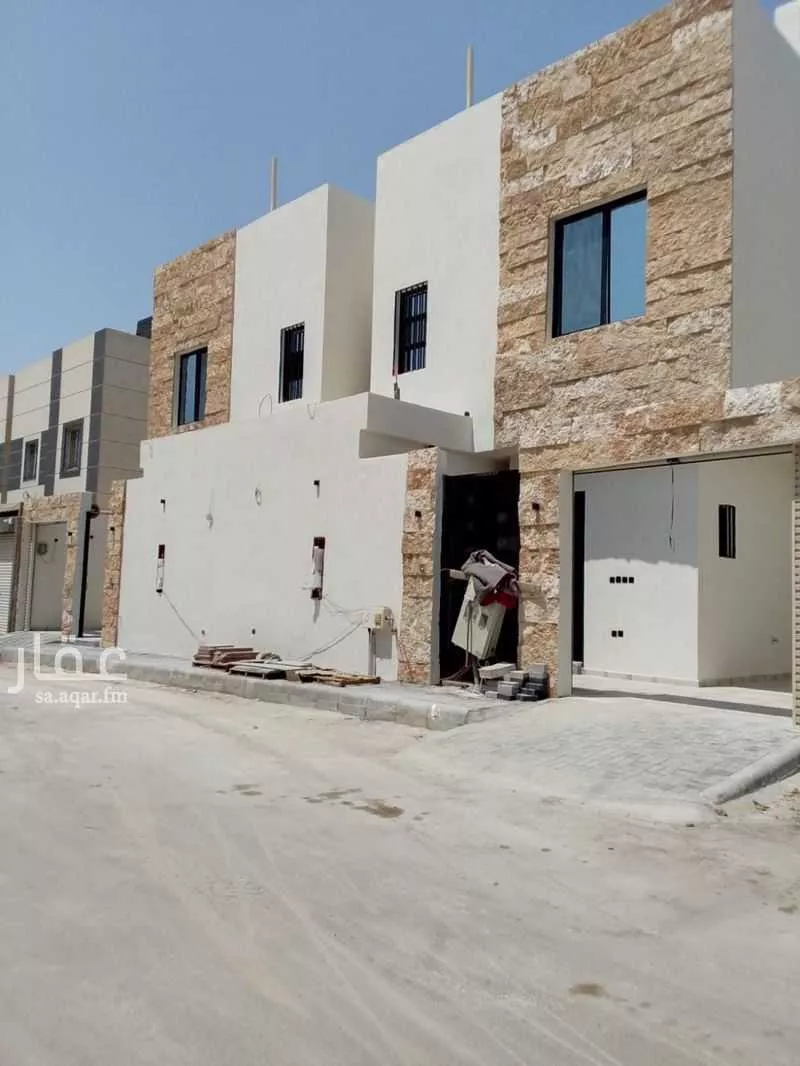 6 bedroom villa in Al Uraija Al Gharbiyah 2