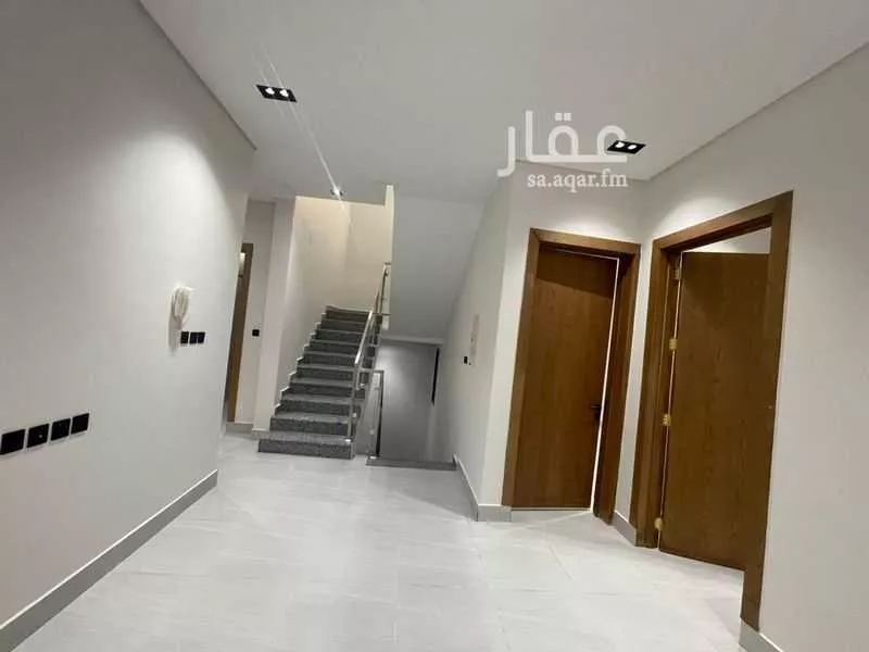 6 bedroom villa in Al Uraija Al Gharbiyah 12